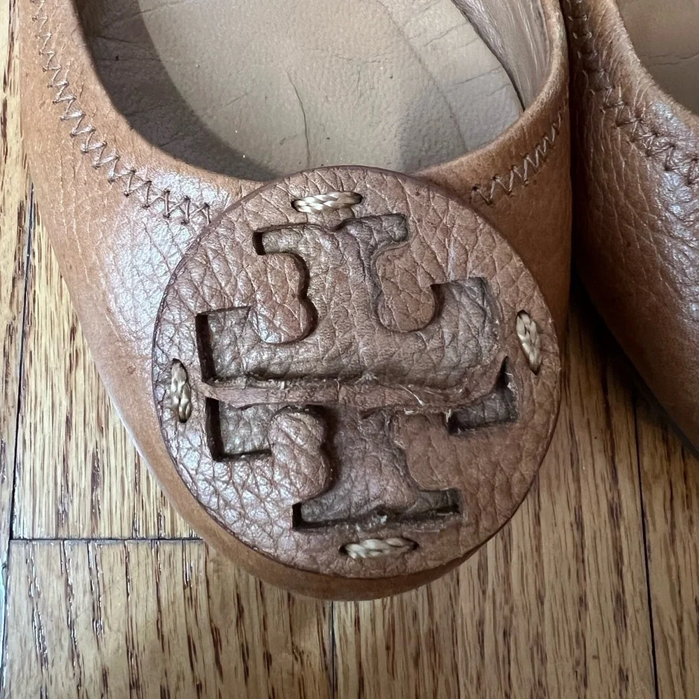 Tory Burch Brown Leather Reva Flats with Iconic Logo Casual Size 8.5/9